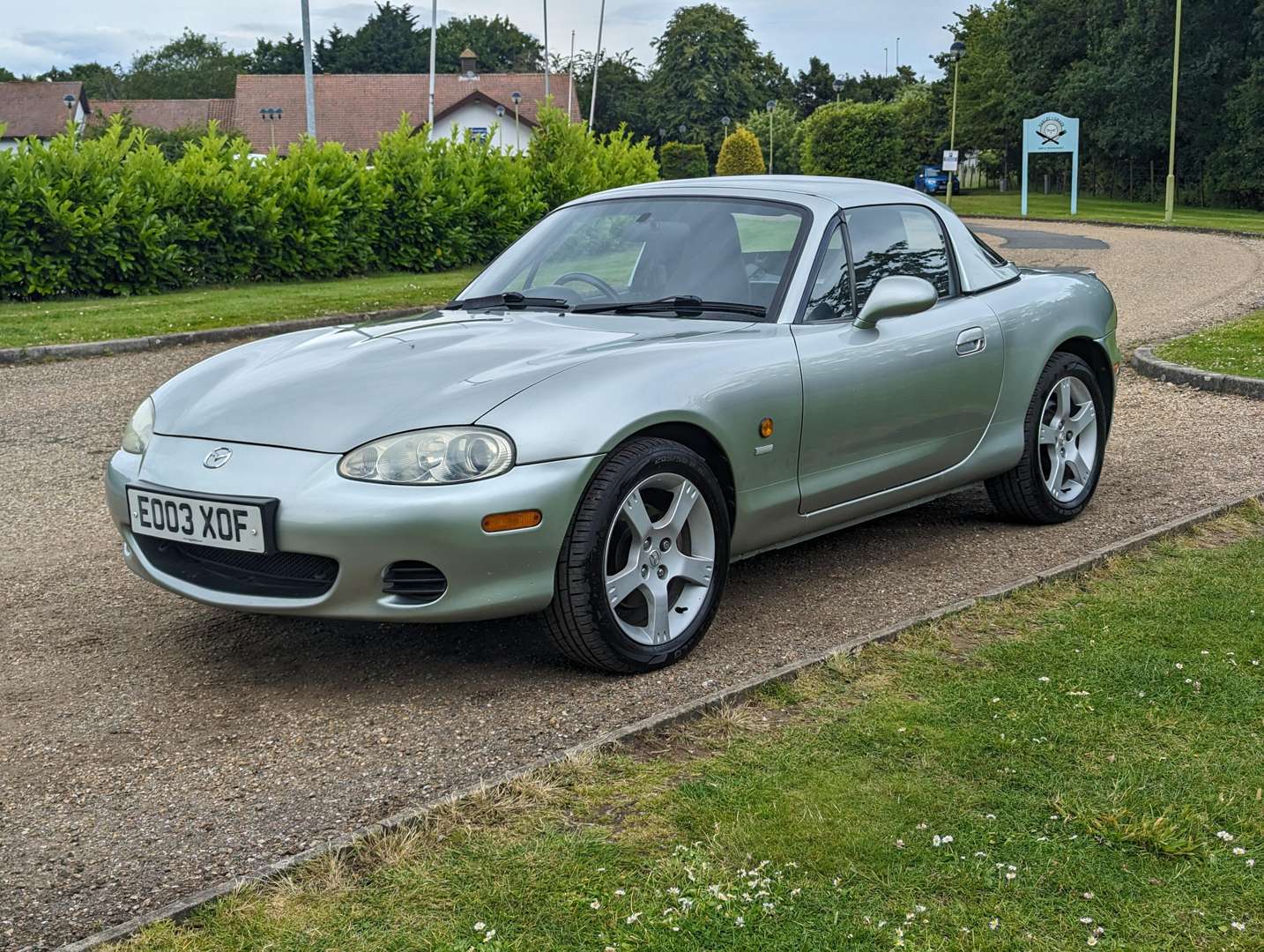 <p>2003 MAZDA MX-5 NEVADA</p>