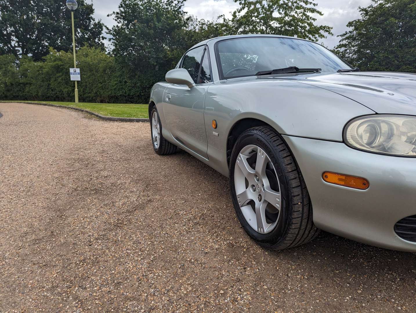 <p>2003 MAZDA MX-5 NEVADA</p>