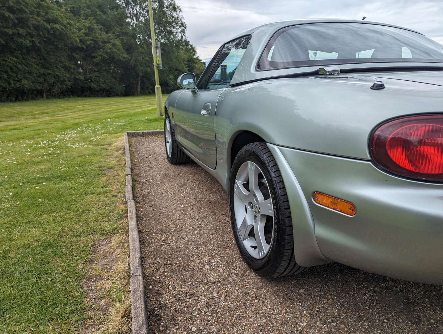 <p>2003 MAZDA MX-5 NEVADA</p>