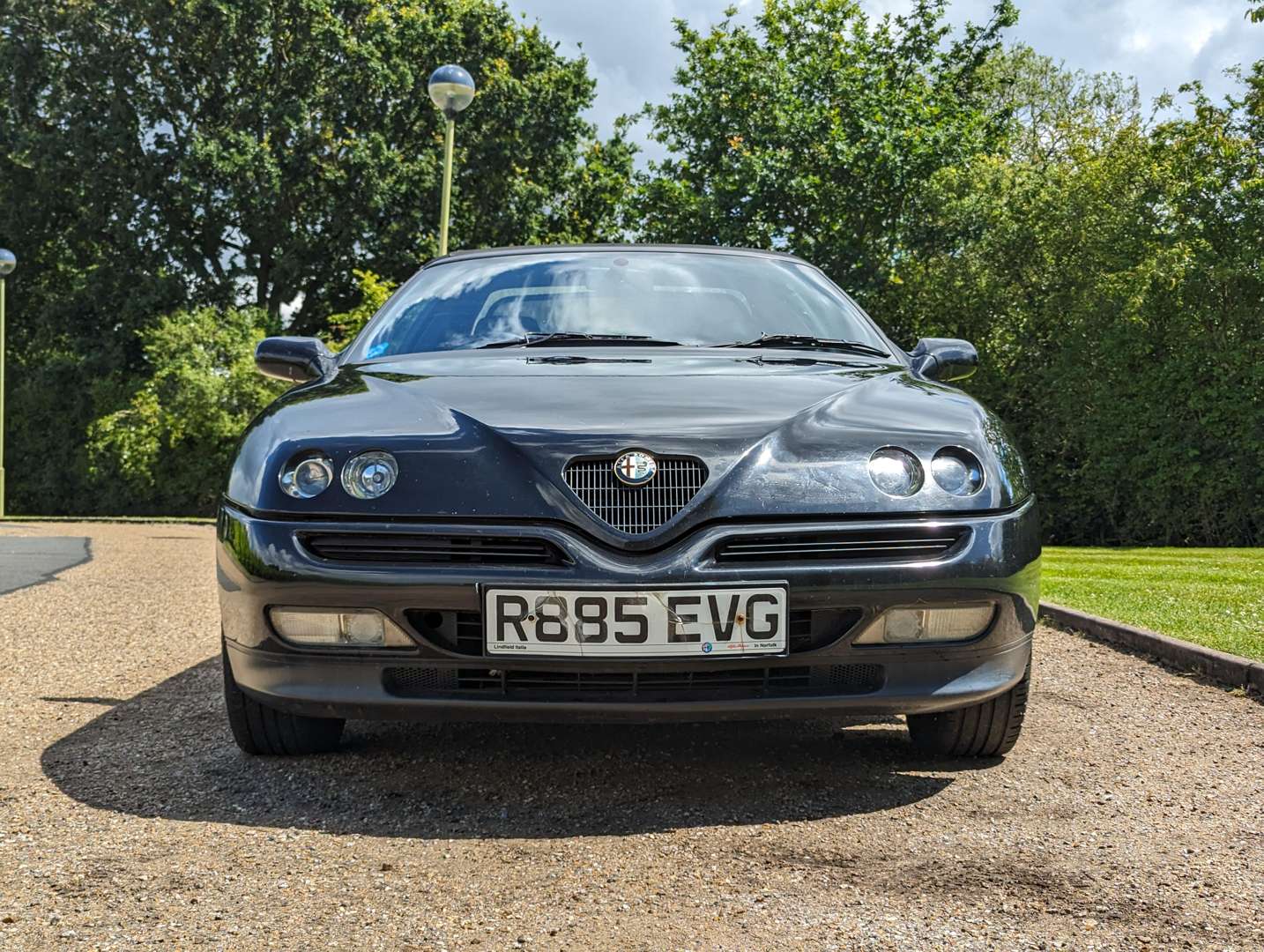 <p>1998 ALFA ROMEO SPIDER T SPARK 16 V</p>