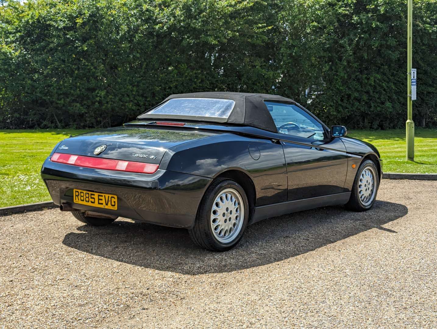 <p>1998 ALFA ROMEO SPIDER T SPARK 16 V</p>