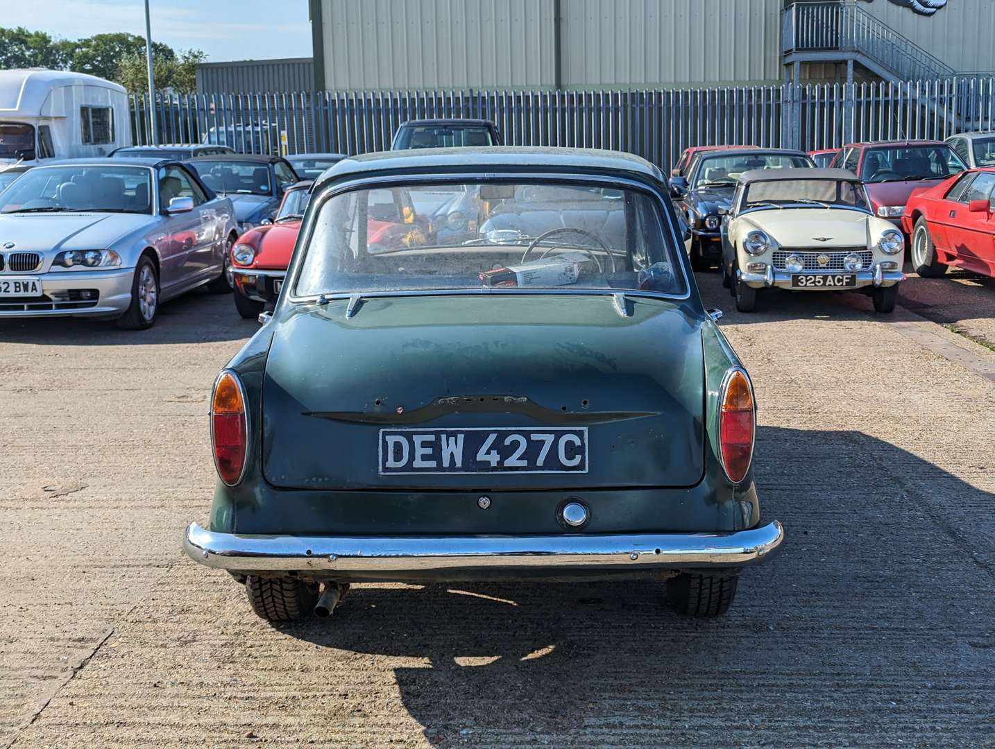 <p>1965 HILLMAN MINX</p>