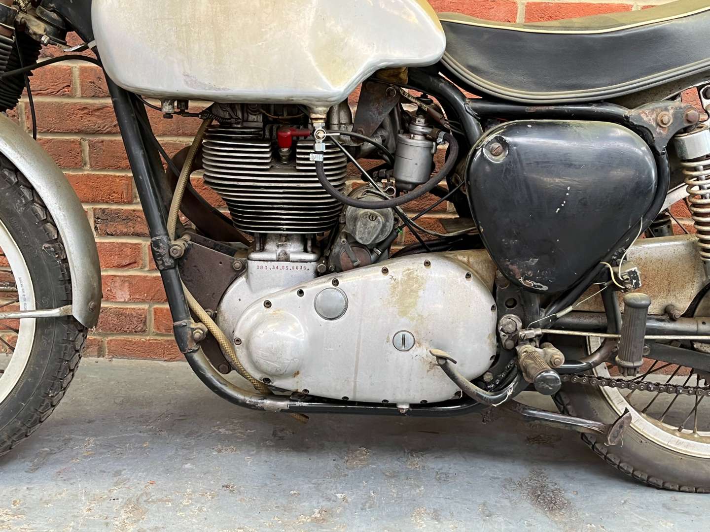 <p>1962 BSA GOLD STAR 500CC</p>