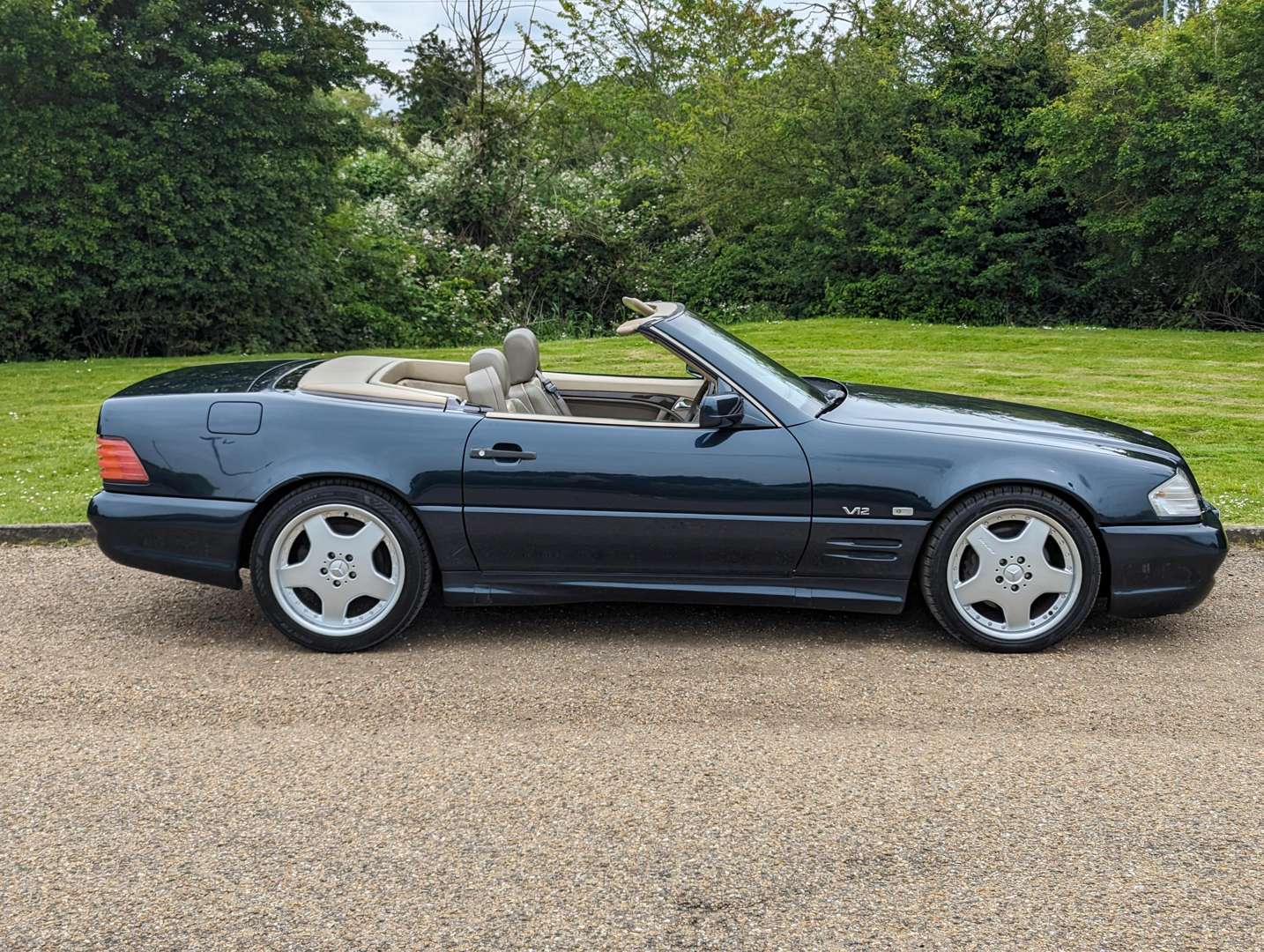 <p>1996 MERCEDES SL 600 AUTO</p>