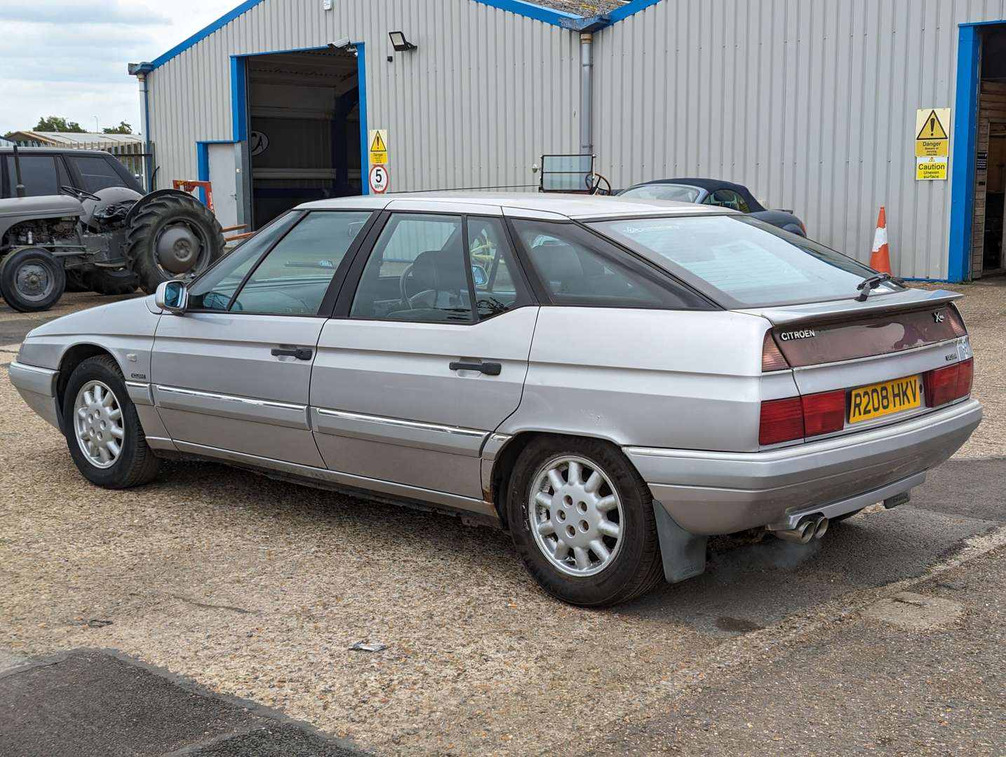 <p>1997 CITROEN XM EXCLUSIVE V6 AUTO</p>