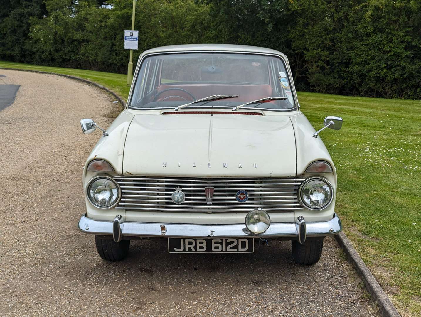 <p>1966 HILLMAN SUPER MINX&nbsp;</p>