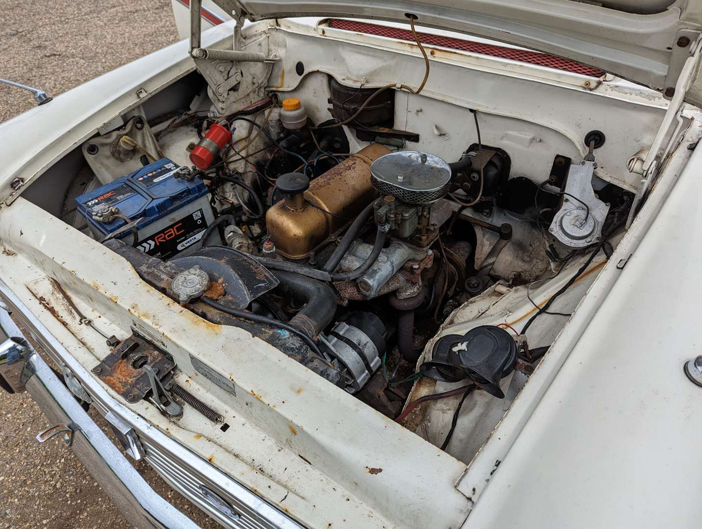 <p>1966 HILLMAN SUPER MINX&nbsp;</p>