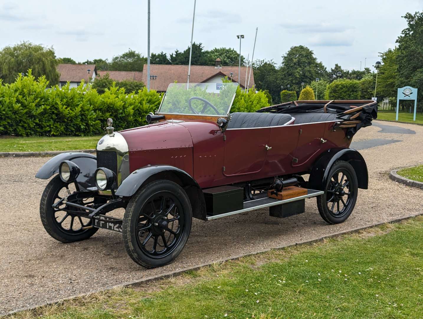 <p>1924 MORRIS COWLEY TOURER&nbsp;</p>