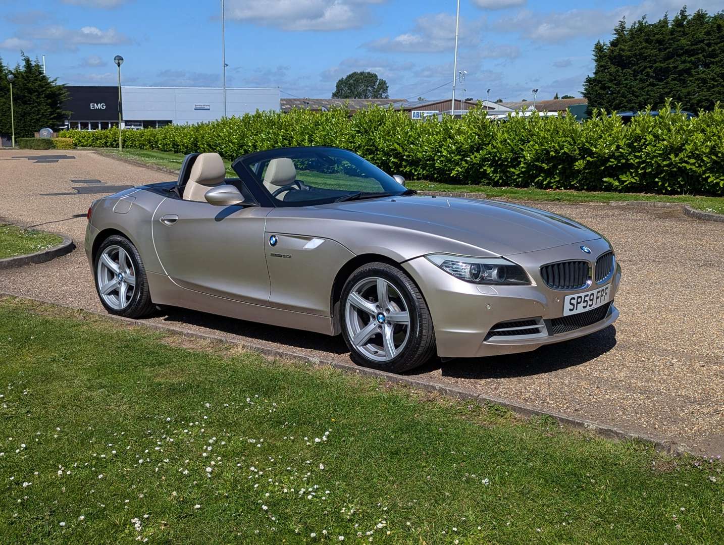 <p>2009 BMW Z4 3.0I MANUAL</p>