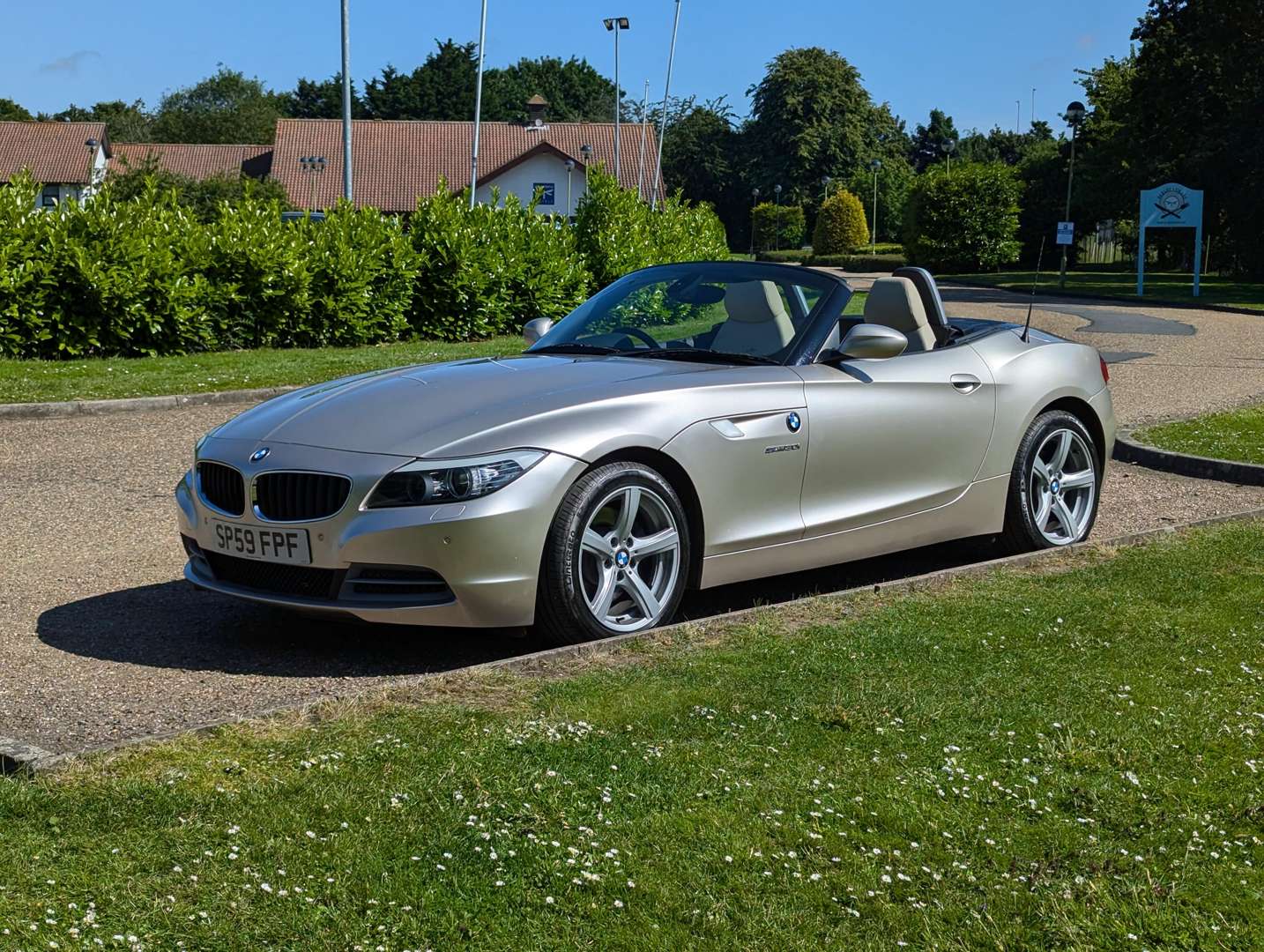 <p>2009 BMW Z4 3.0I MANUAL</p>