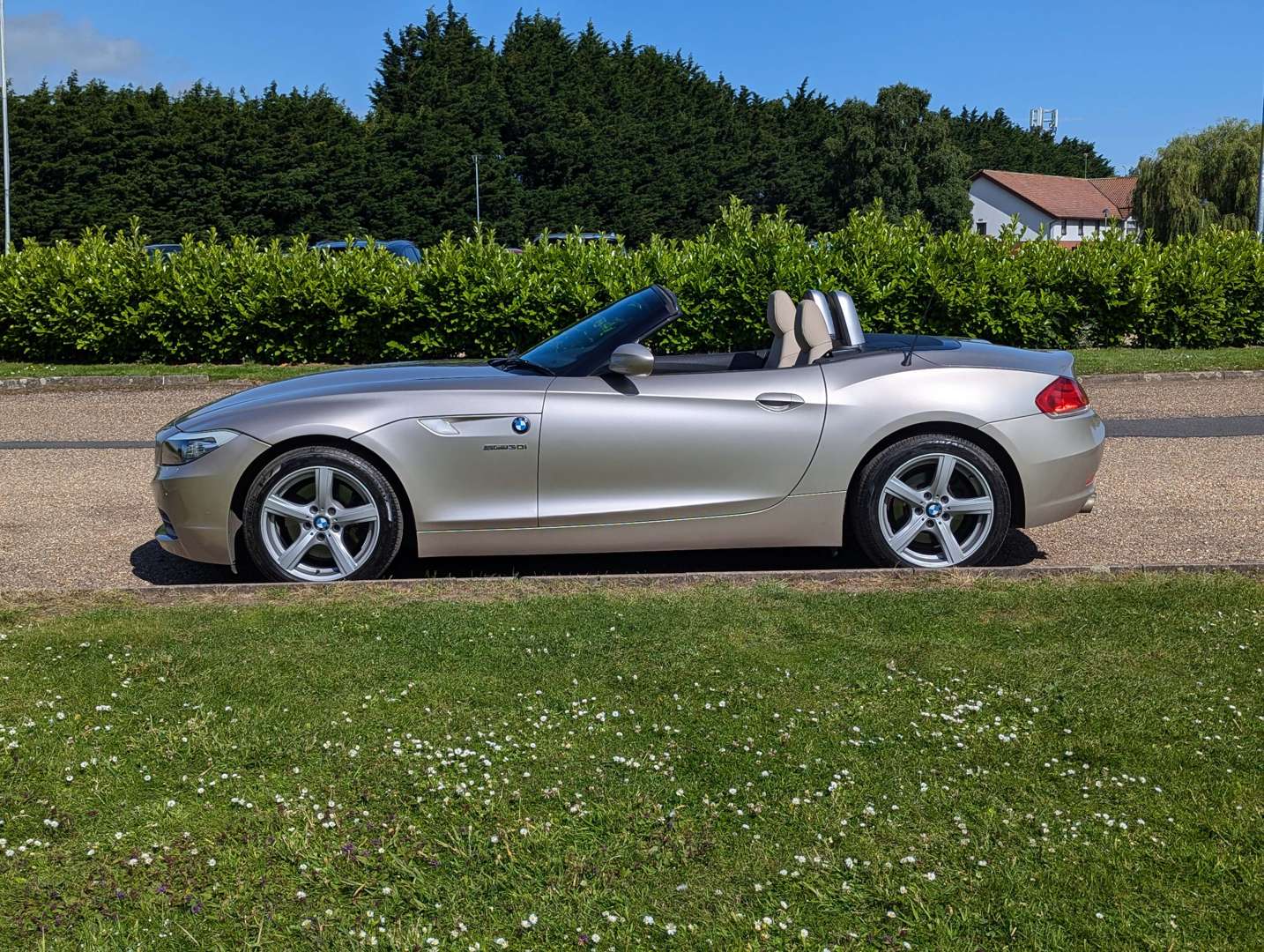 <p>2009 BMW Z4 3.0I MANUAL</p>