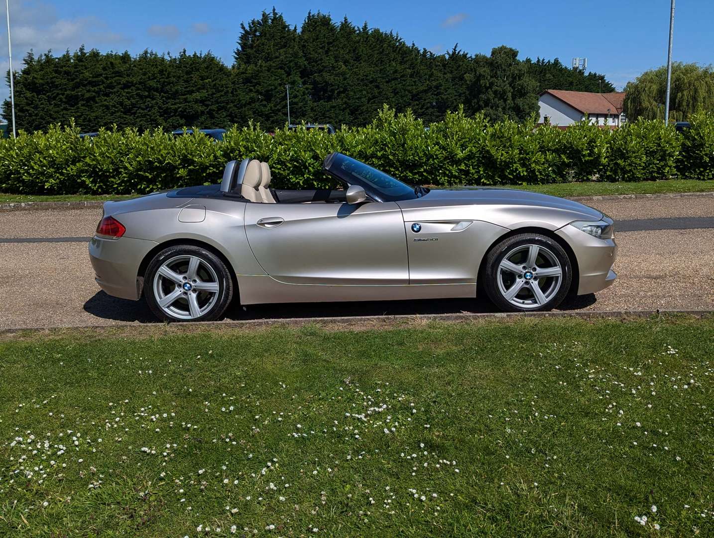 <p>2009 BMW Z4 3.0I MANUAL</p>