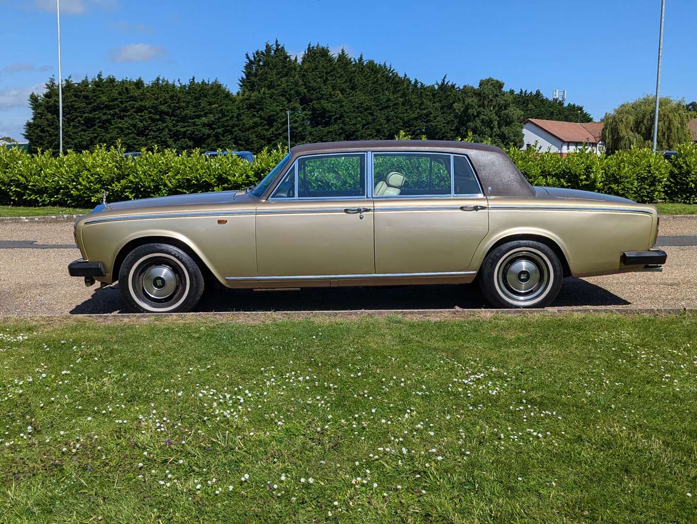 <p>1978 ROLLS ROYCE SILVER WRAITH II LWB</p>