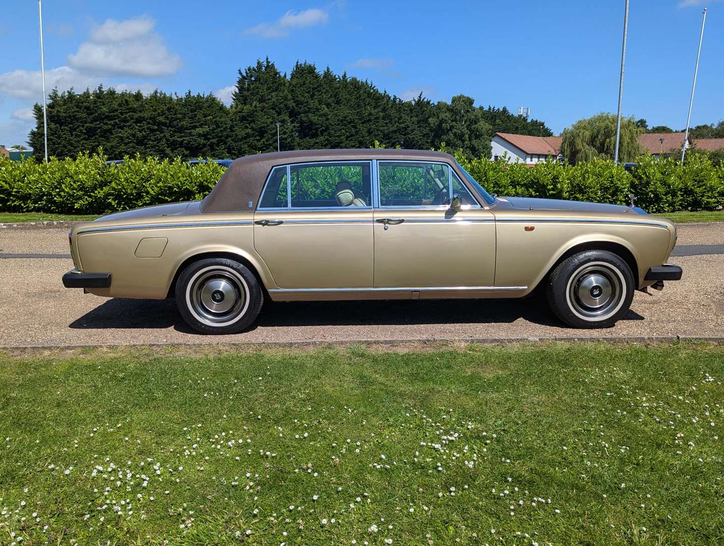 <p>1978 ROLLS ROYCE SILVER WRAITH II LWB</p>