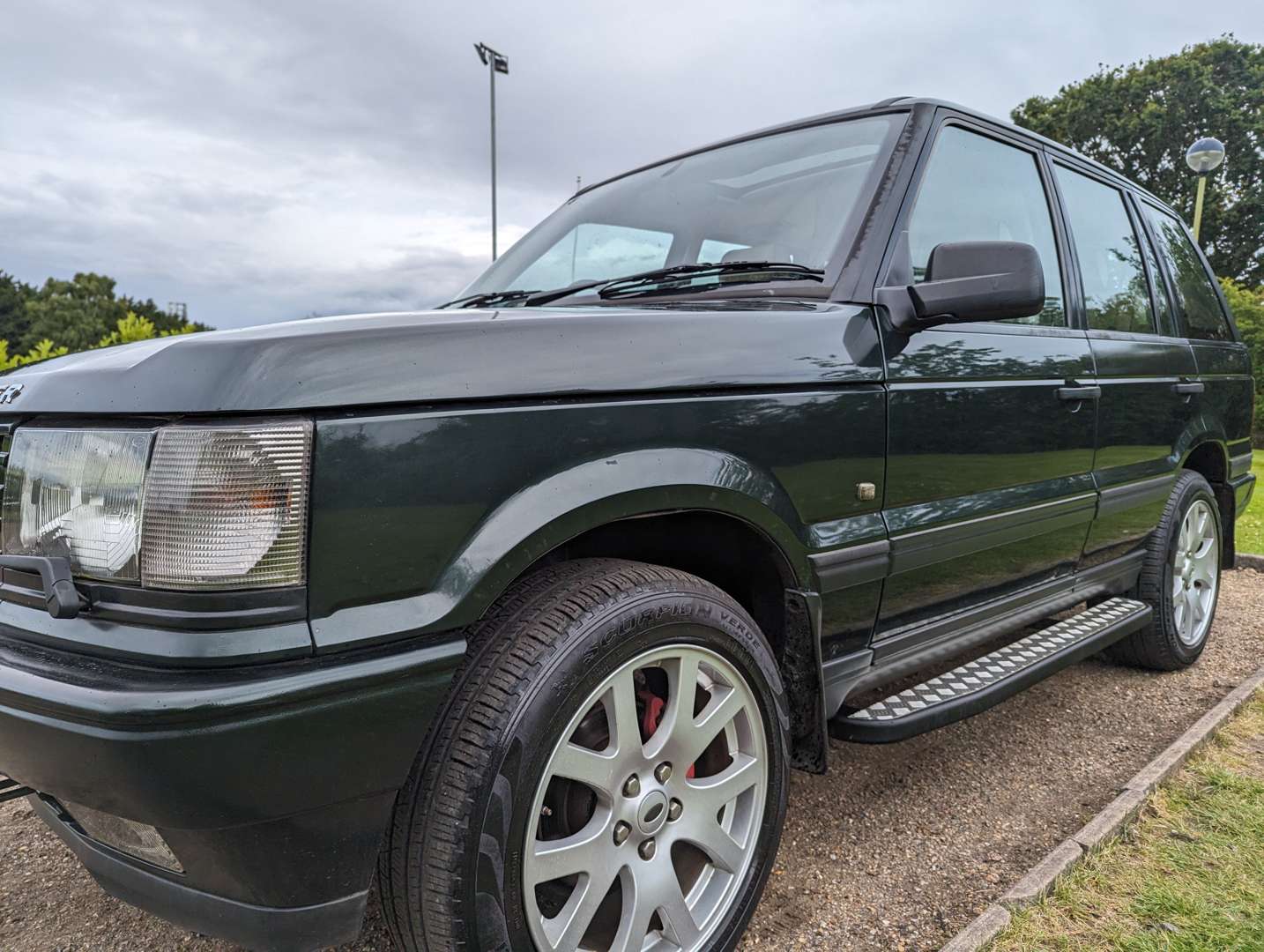 <p>1998 RANGE ROVER 4.6 HSE AUTO</p>