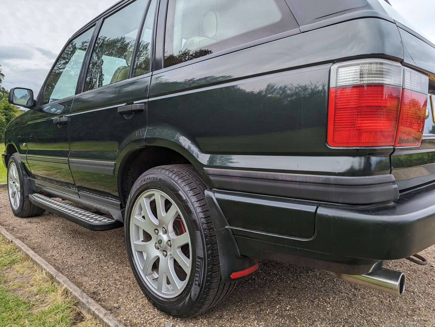 <p>1998 RANGE ROVER 4.6 HSE AUTO</p>