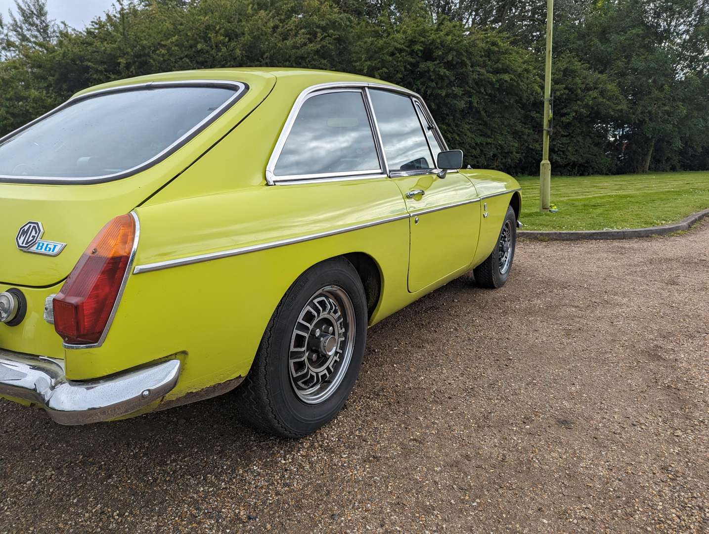 <p>1974 MG B GT V8</p>