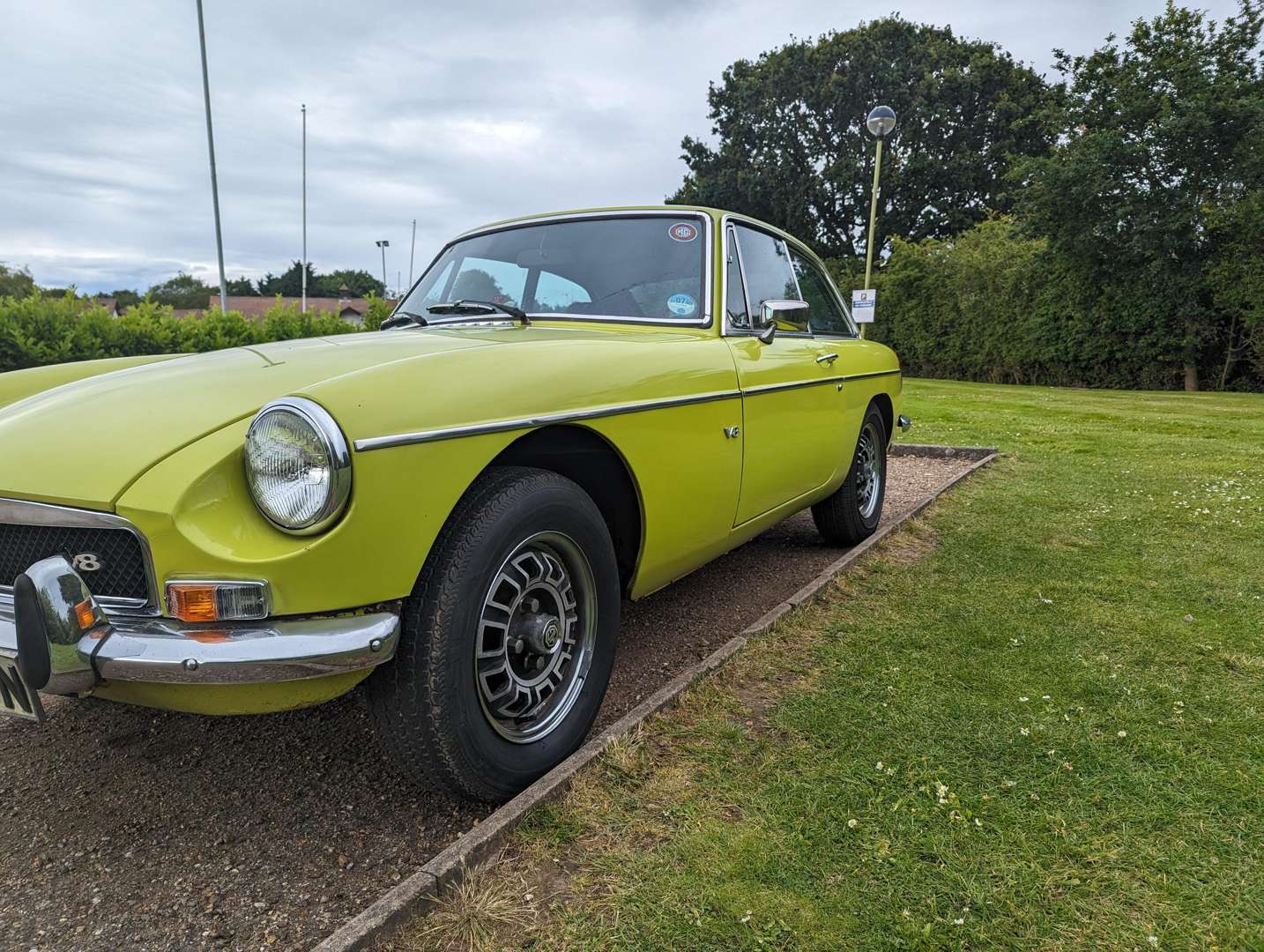 <p>1974 MG B GT V8</p>