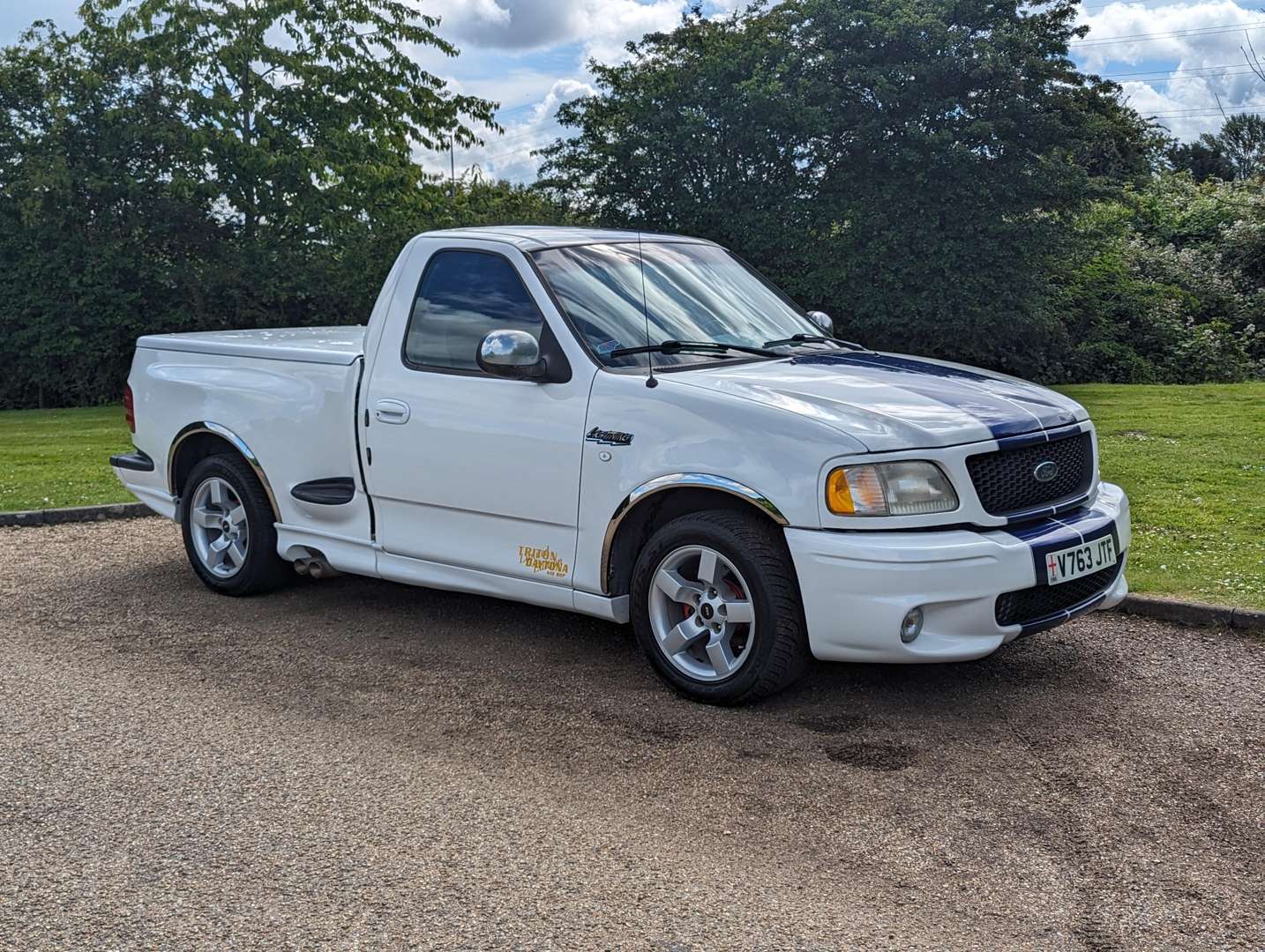 <p>1999 FORD F150 5.4 SUPERCHARGED LHD&nbsp;</p>