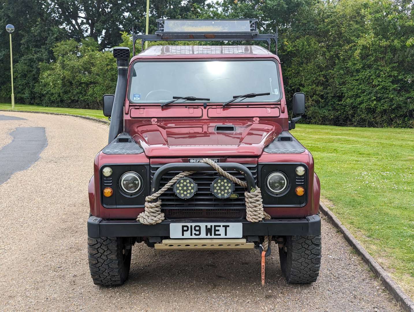 <p>2001 LAND ROVER DEFENDER 110 COUNTY TD5</p>