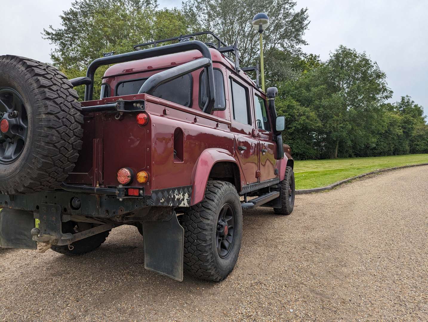 <p>2001 LAND ROVER DEFENDER 110 COUNTY TD5</p>