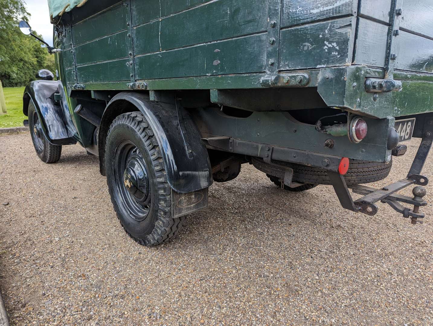 <p>1953 FORDSON E83W TRUCK</p>