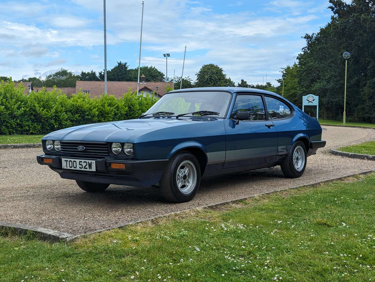 <p>1980 FORD CAPRI 3.0S 42,000 MILES</p>