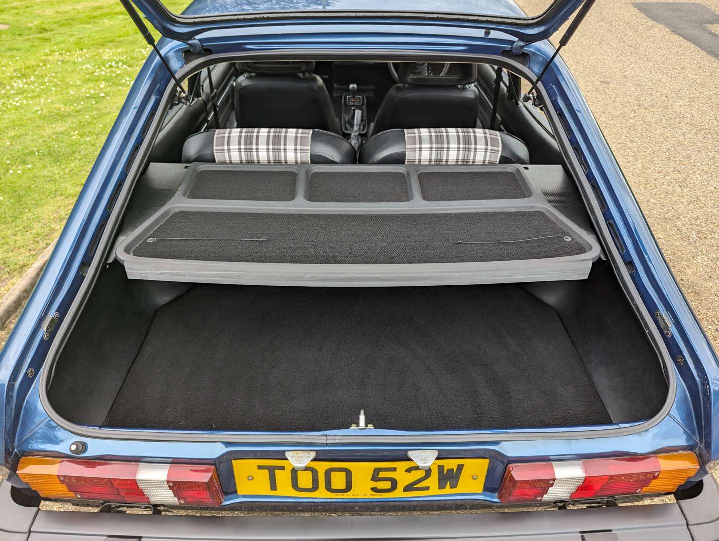 <p>1980 FORD CAPRI 3.0S 42,000 MILES</p>