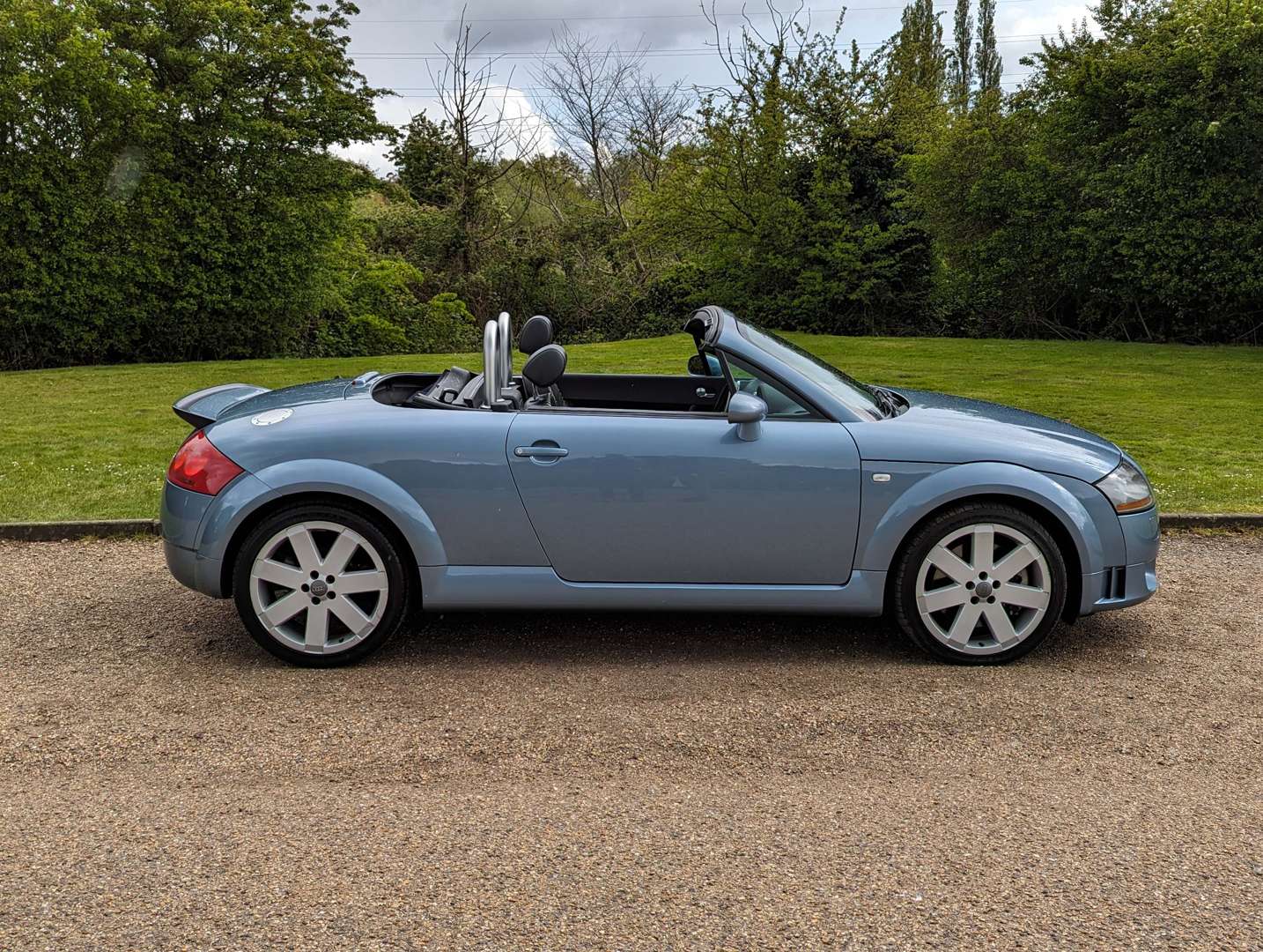 <p>2005 AUDI TT QUATTRO (250 BHP) AUTO</p>