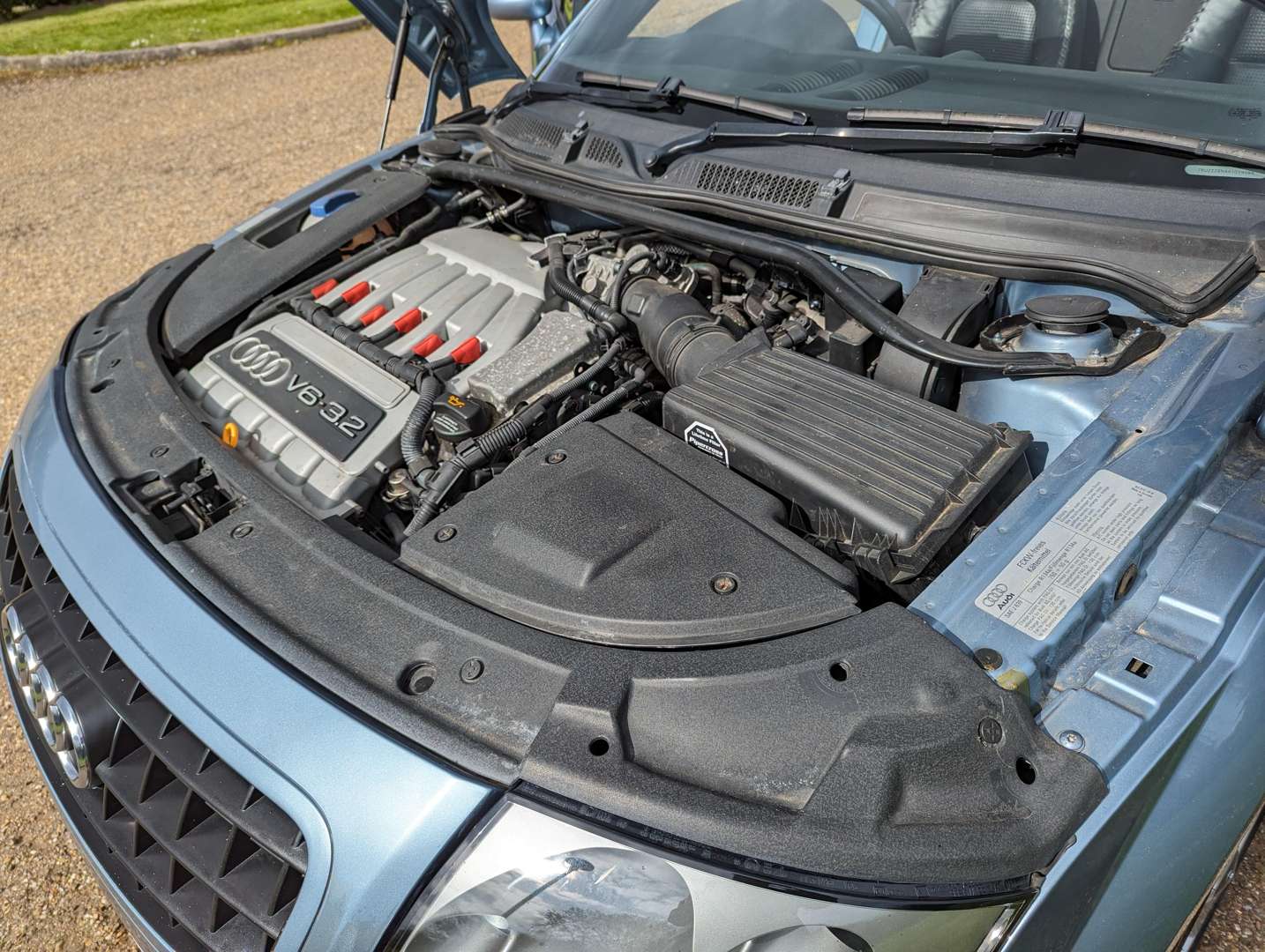 <p>2005 AUDI TT QUATTRO (250 BHP) AUTO</p>