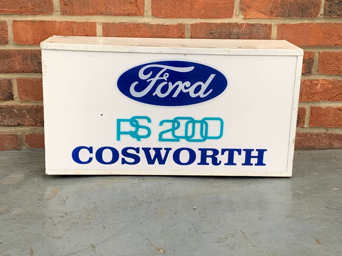 <p>Ford RS200 Cosworth Made Light Box</p>