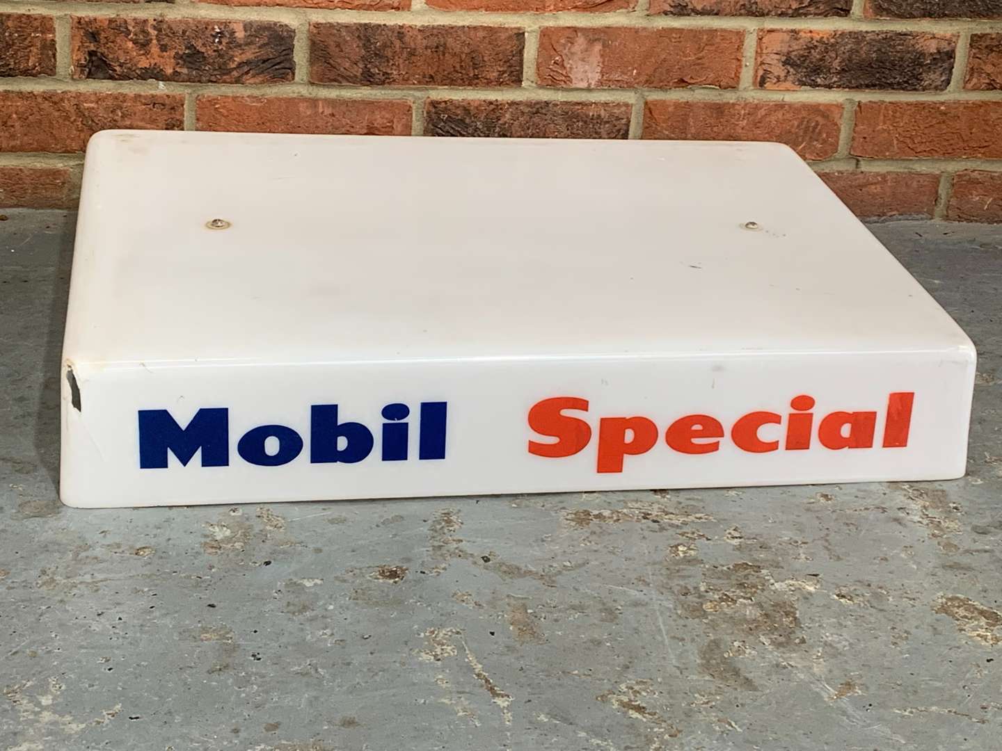 <p>Mobil Special Perspex Petrol Pump Top a/f</p>