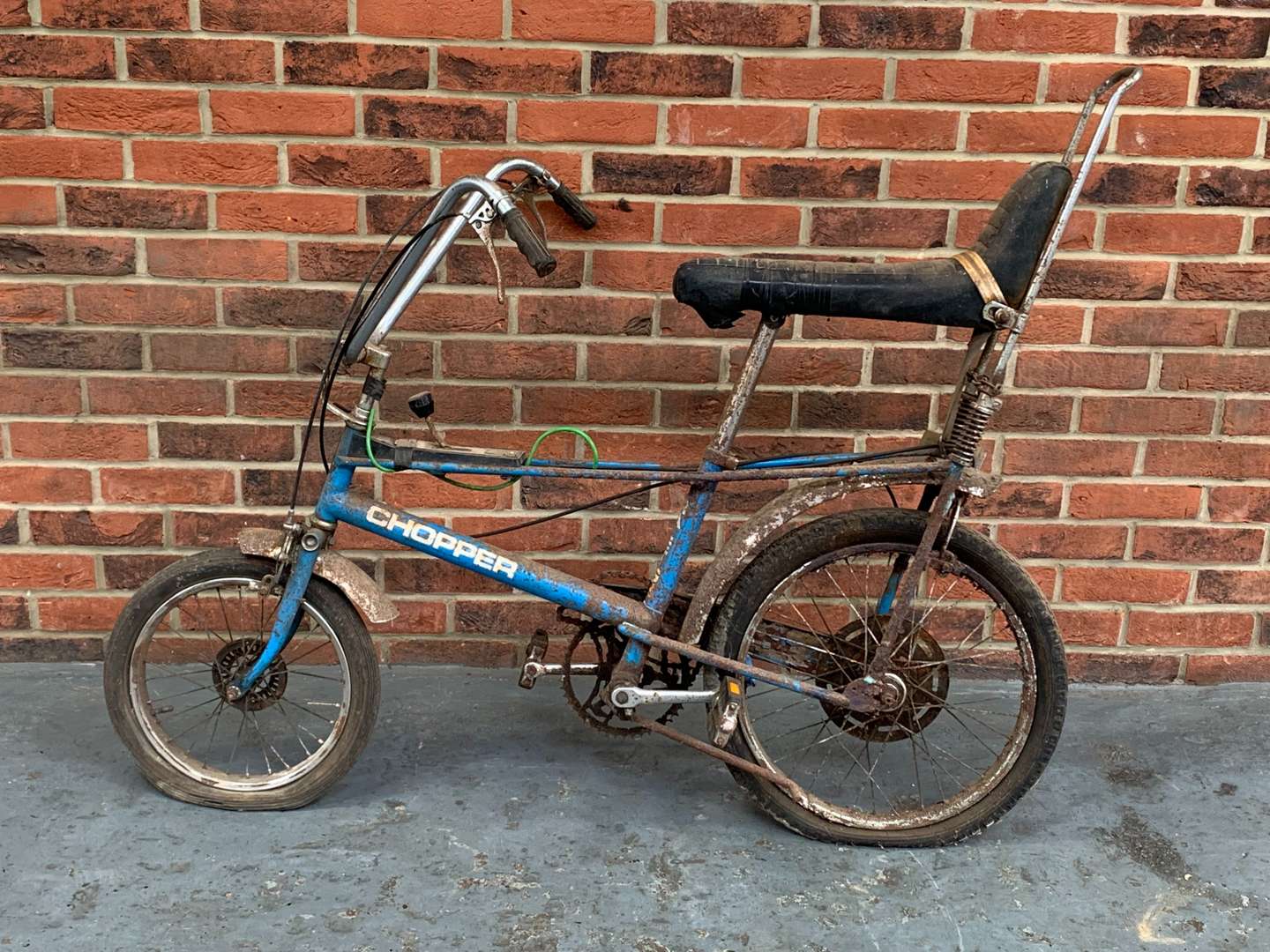 <p>Mk 1 Raleigh Chopper (For Restoration)&nbsp;</p>