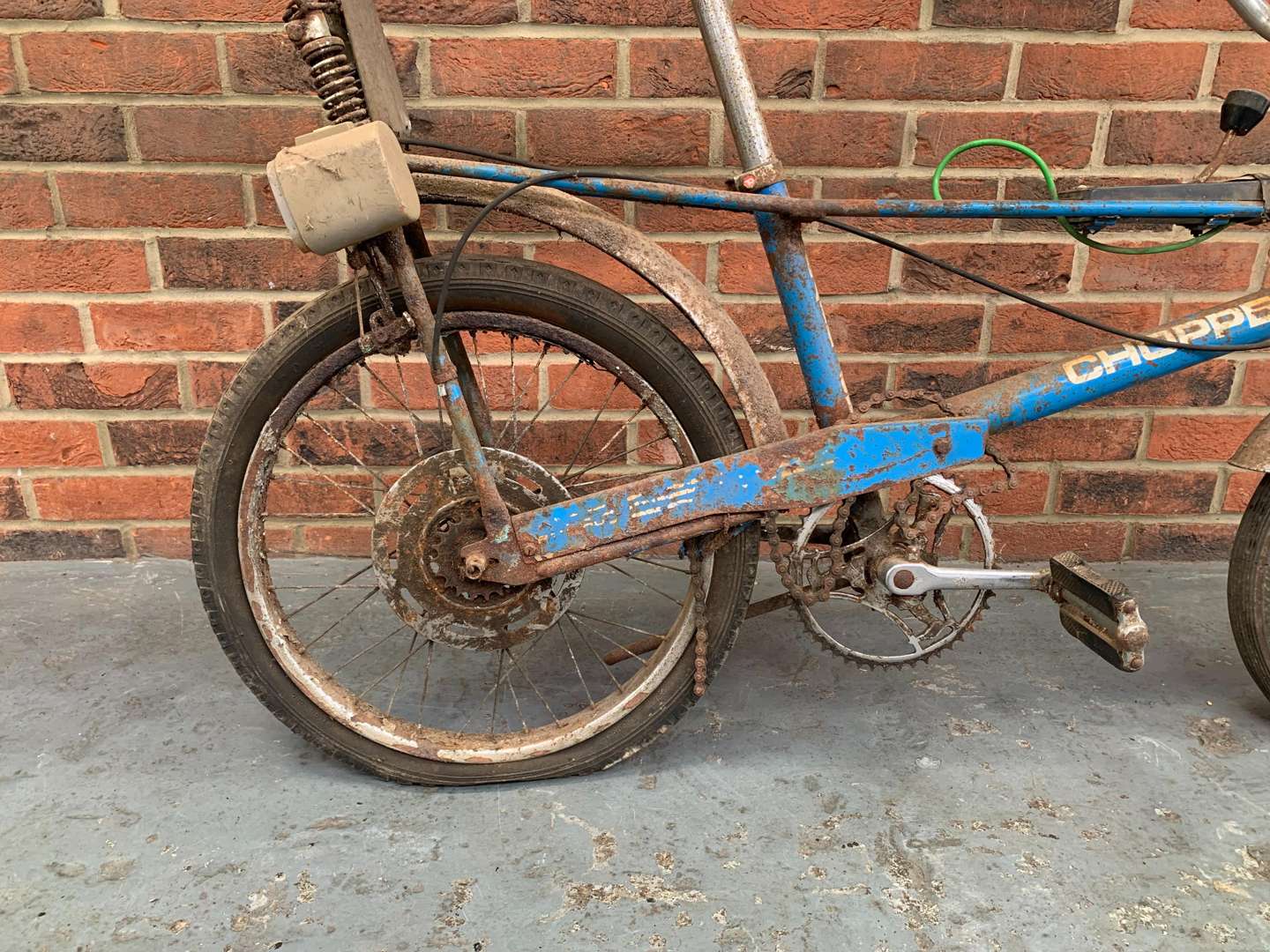 <p>Mk 1 Raleigh Chopper (For Restoration)&nbsp;</p>