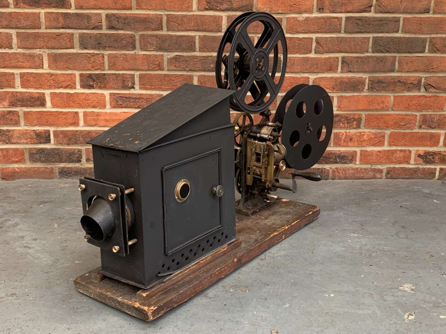 <p>Vintage Film Projector</p>