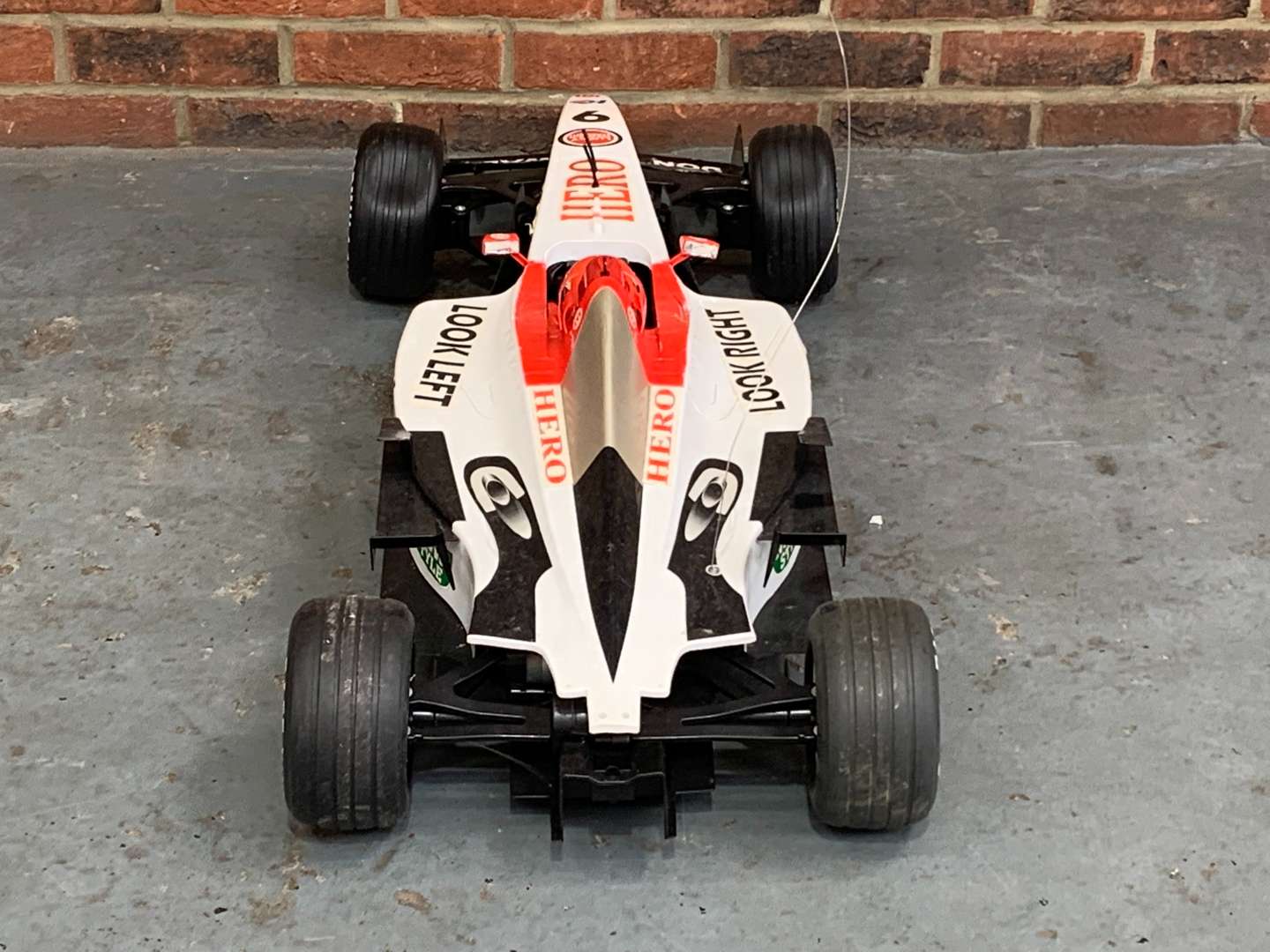 <p>Large Remote Controlled F1 Car a/f</p>