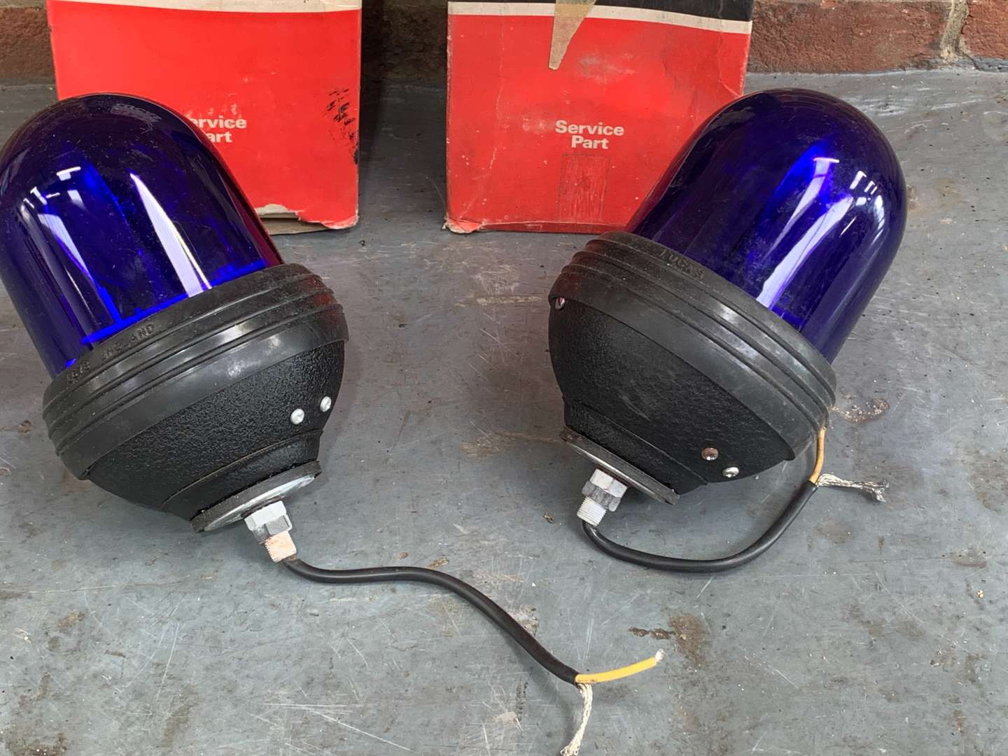 <p>Pair NOS Boxed Blue Lights</p>