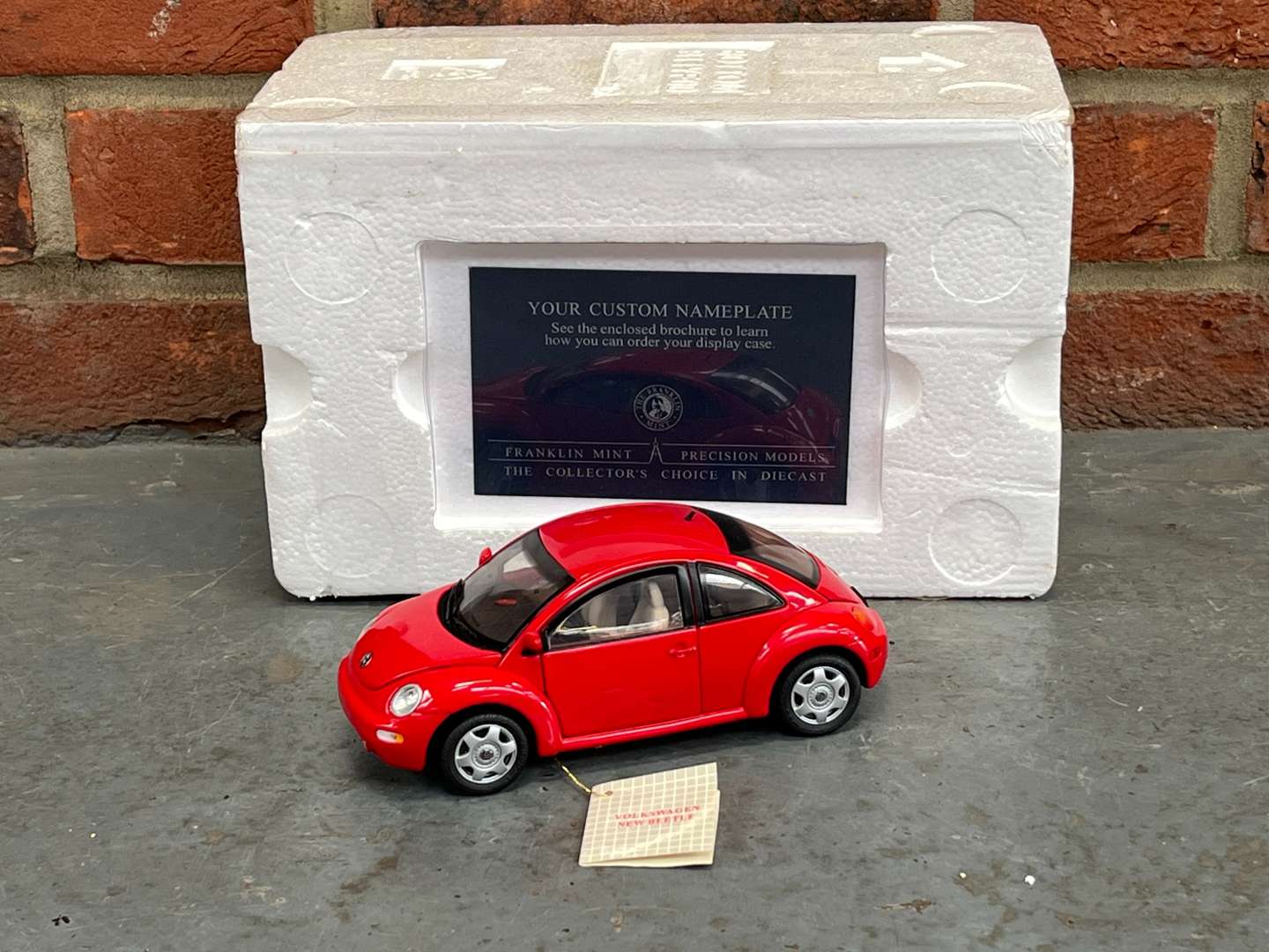 <p>VW Beetle and Convertible Beetle Model Car By Franklin Mint&nbsp;(2)</p>