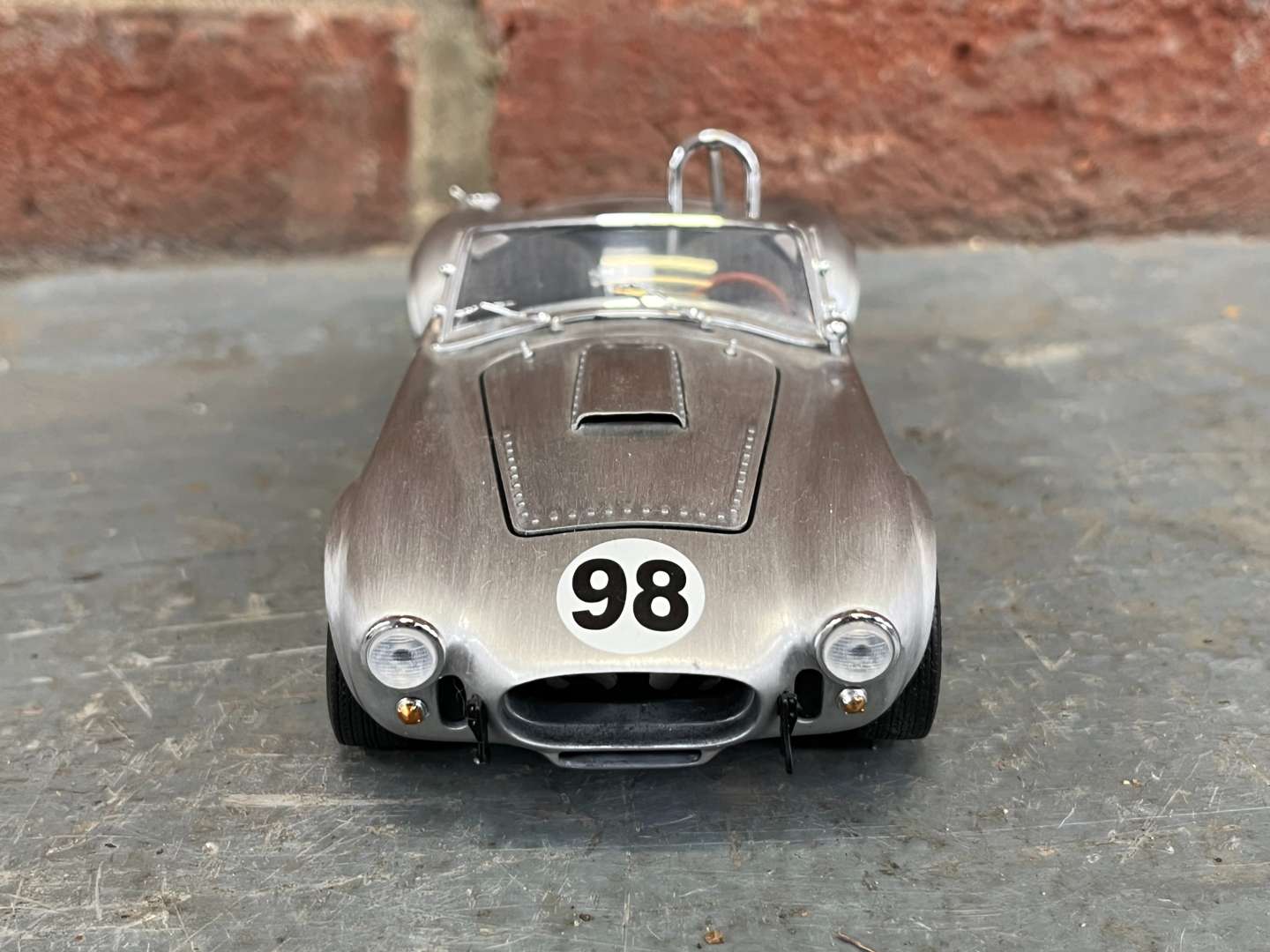 <p>Shelby Cobra Model Car By Franklin Mint&nbsp;&nbsp;</p>