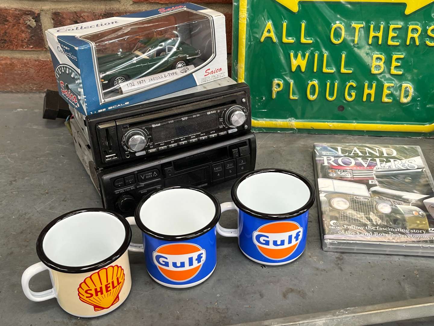 <p>Mixed Lot Enamel Mugs, Pair Lucas Lights Radios Etc</p>