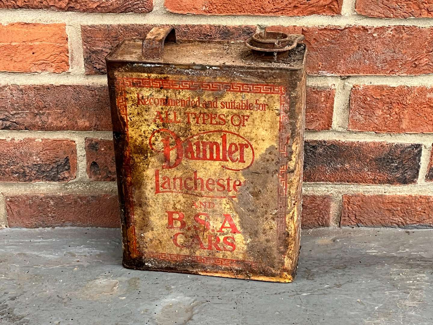 <p>&nbsp;1920/30's Daimler Lanchester and BSA Cars Oil Can</p>