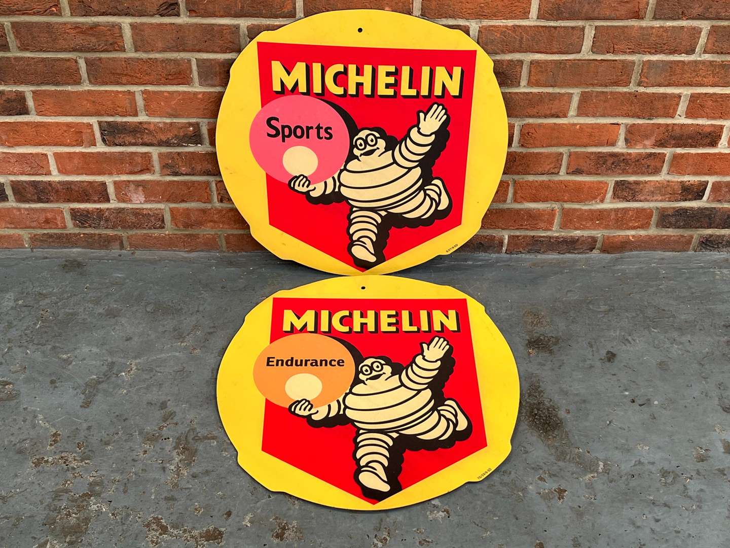 <p>Michelin Sports and Endurance Circular Signs On Board</p>