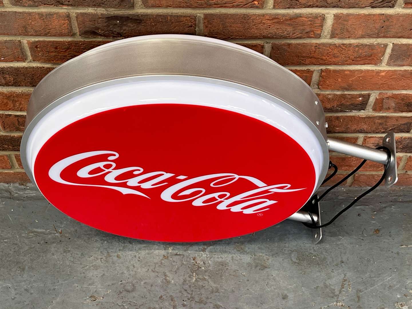 <p>Coca-Cola Illuminated Wall Mounted Sign</p>