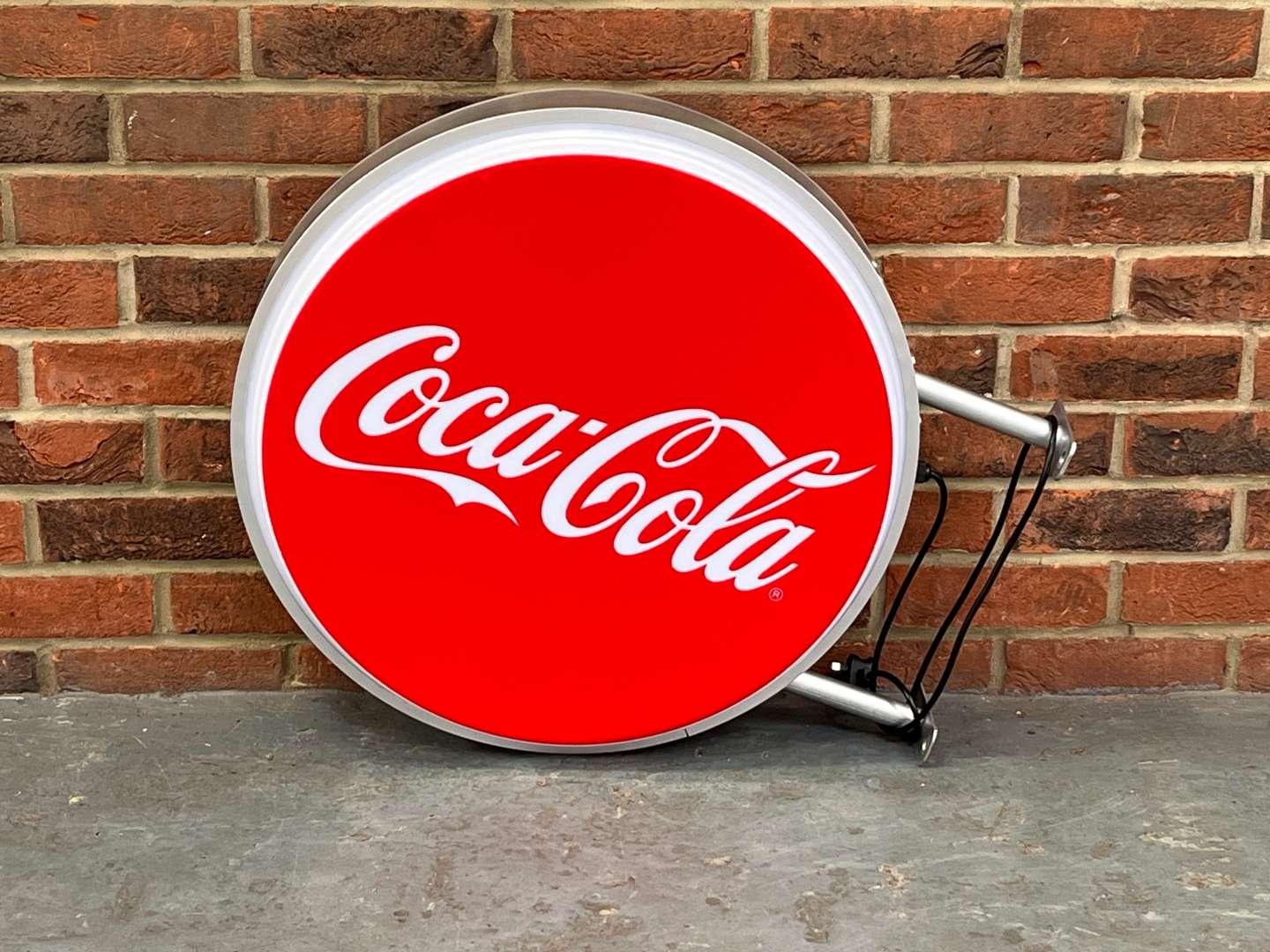 <p>Coca-Cola Illuminated Wall Mounted Sign</p>