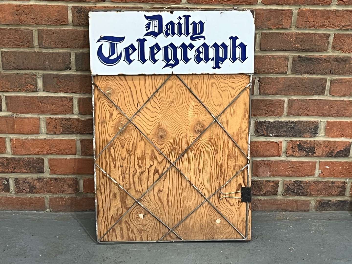 <p>Daily Telegraph Enamel Bill Board</p>