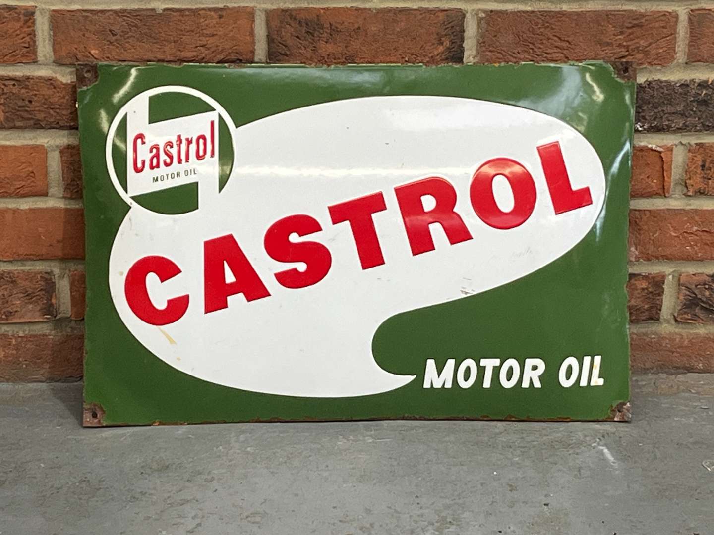 <p>Castrol Motor Oils Convex Sign</p>