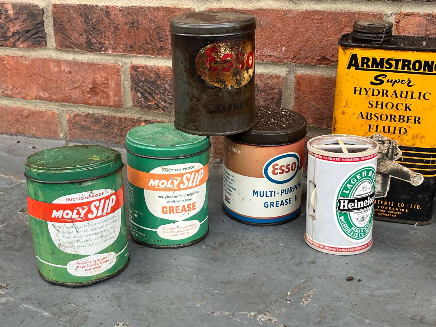 <p>Mixed Lot Of Oil Cans Etc</p>