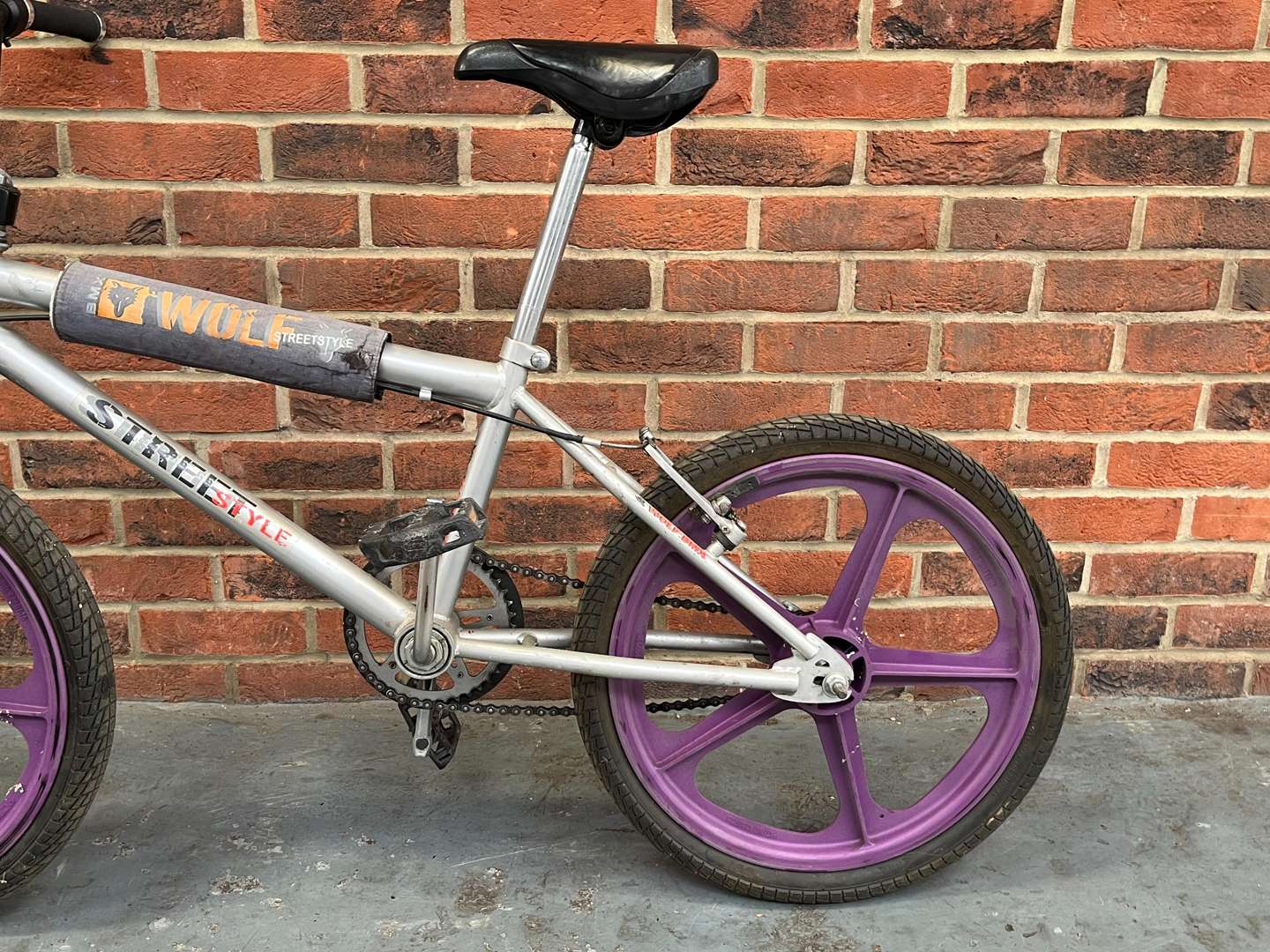 <p>Raleigh Wolf&nbsp; Street Style BMX Bike</p>