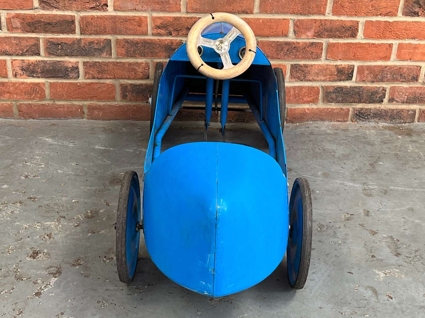 <p>Tin Plate Childs Pedal Car</p>