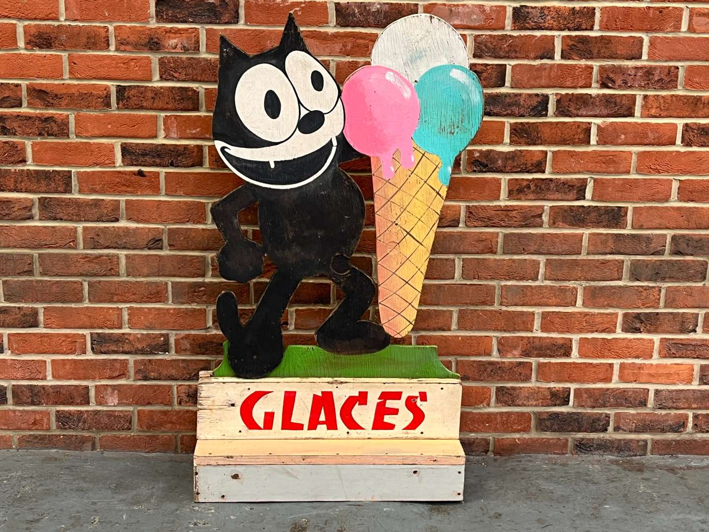 <p>Felix Wooden Painted Glaces Ice Cream Sign</p>